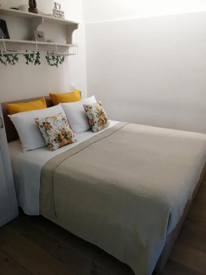 דירה Verona Goddess House